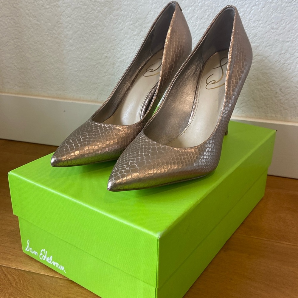 SAM EDELMAN -Hazel Metalic Pump